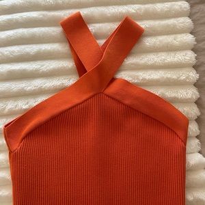 Amazing and vibrant Aritzia bodycon dress! Worn only once (perfect condition)
